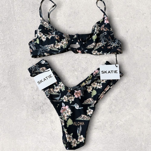 Skatie Other - Skatie Kona Bikini Set - M